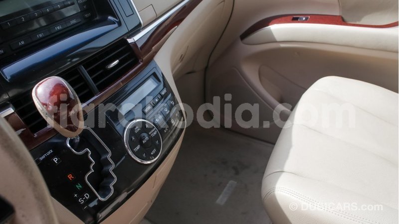 Big with watermark toyota previa diana import dubai 4147