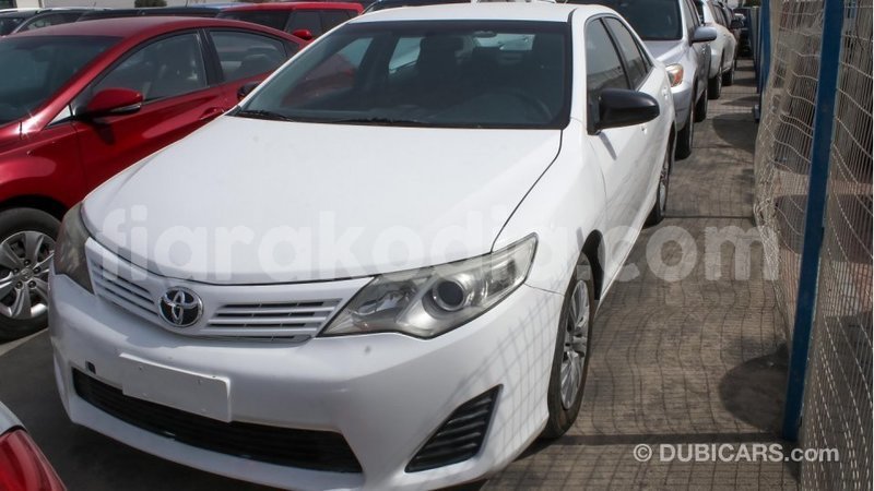 Big with watermark toyota camry diana import dubai 4148