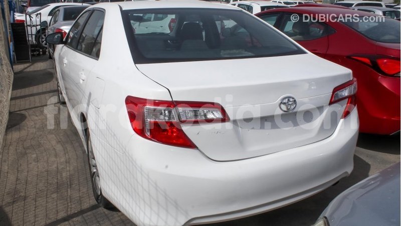 Big with watermark toyota camry diana import dubai 4148