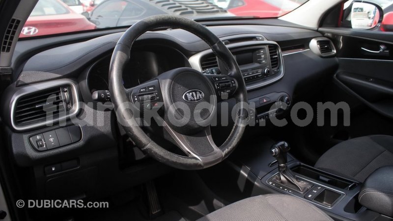 Big with watermark kia sorento diana import dubai 4149