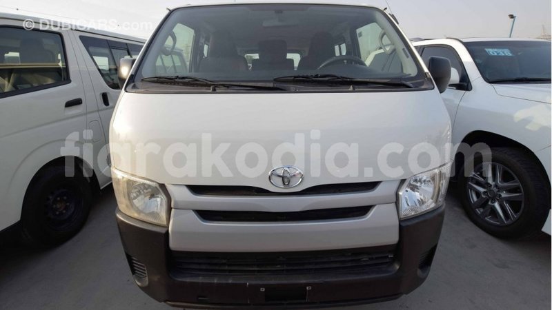 Big with watermark toyota hiace diana import dubai 4151