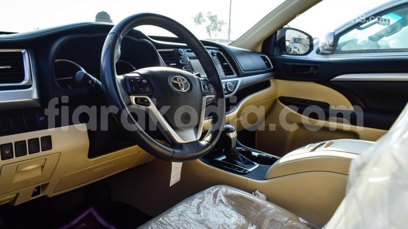 Big with watermark toyota highlander diana import dubai 4157