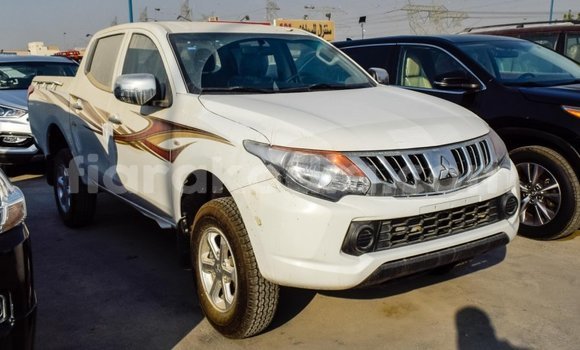 Acheter Import Voiture Mitsubishi L200 Blanc à Import - Dubai, Diana Acheter Import Voiture Mitsubishi L200 Blanc à Import - Dubai, Diana