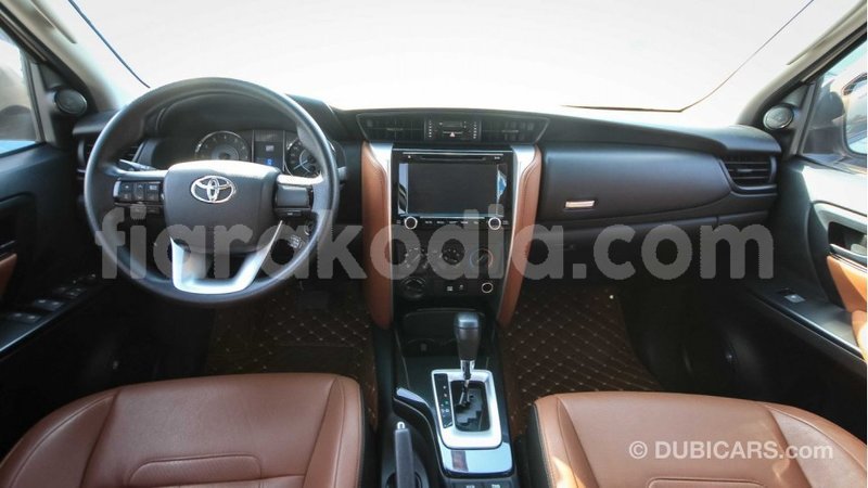 Big with watermark toyota fortuner diana import dubai 4162