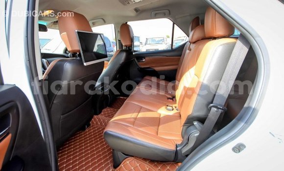 Hividy Toyota Fortuner fotsy Car in Import - Dubai in Diana Hividy Toyota Fortuner fotsy Car in Import - Dubai in Diana