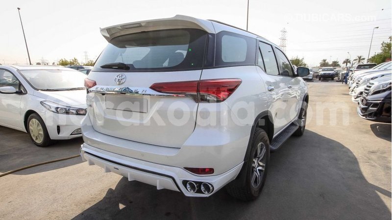 Big with watermark toyota fortuner diana import dubai 4162