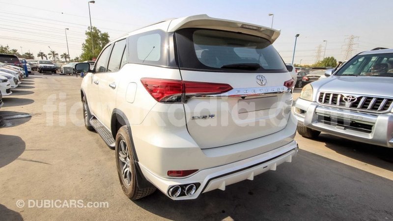 Big with watermark toyota fortuner diana import dubai 4162