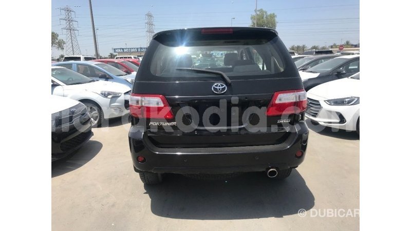 Big with watermark toyota fortuner diana import dubai 4163