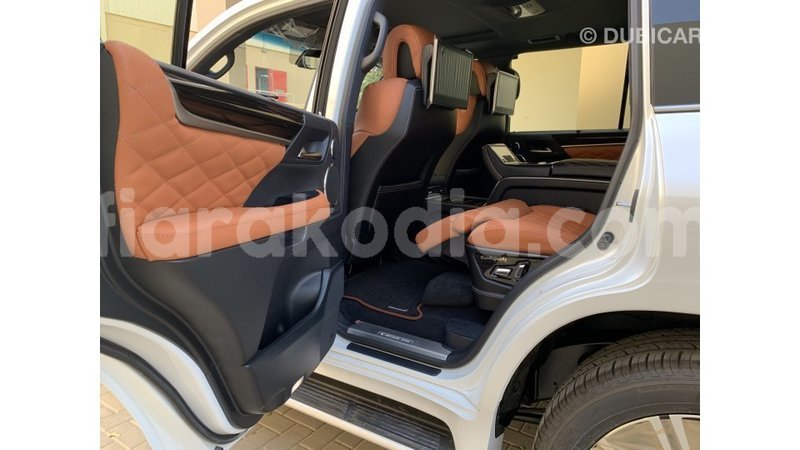 Big with watermark lexus lx diana import dubai 4179