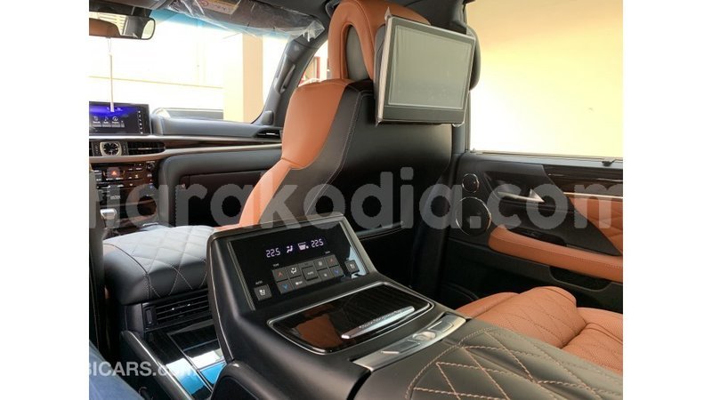 Big with watermark lexus lx diana import dubai 4179