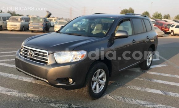 Hividy Toyota Highlander Hafa Car in Import - Dubai in Diana Hividy Toyota Highlander Hafa Car in Import - Dubai in Diana