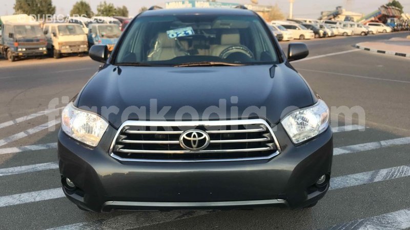 Big with watermark toyota highlander diana import dubai 4183