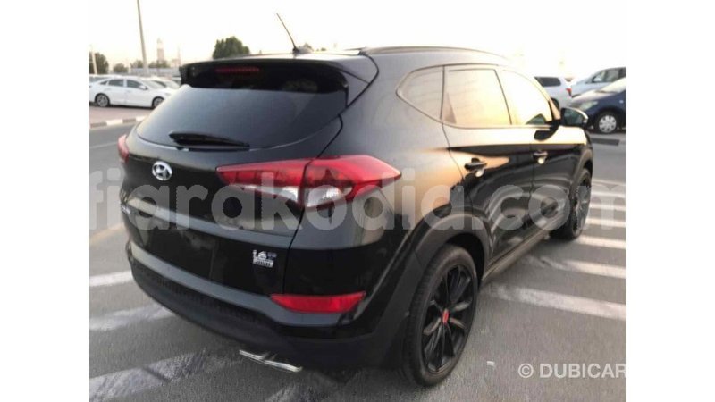 Big with watermark hyundai tucson diana import dubai 4186