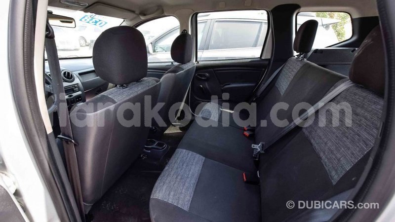 Big with watermark renault duster diana import dubai 4188