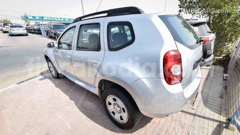 Big with watermark renault duster diana import dubai 4188