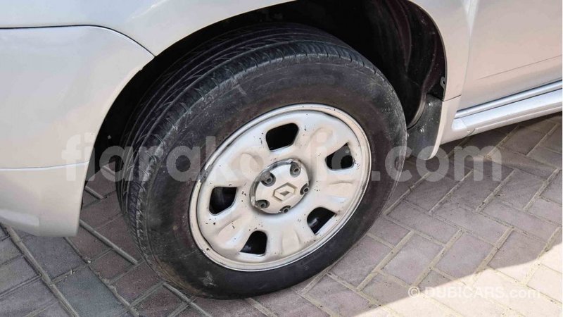 Big with watermark renault duster diana import dubai 4188