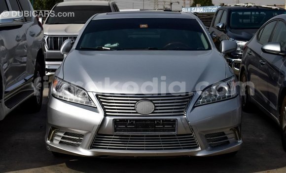 Hividy Lexus ES Hafa Car in Import - Dubai in Diana Hividy Lexus ES Hafa Car in Import - Dubai in Diana