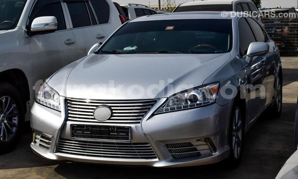 Hividy Lexus ES Hafa Car in Import - Dubai in Diana Hividy Lexus ES Hafa Car in Import - Dubai in Diana