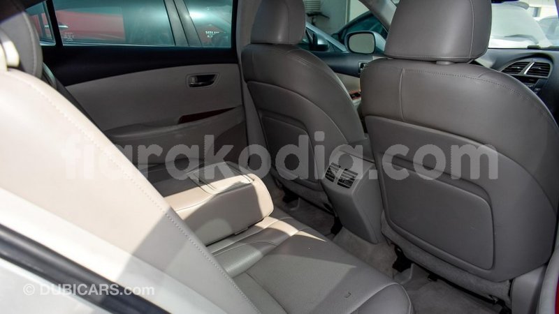 Big with watermark lexus es diana import dubai 4193