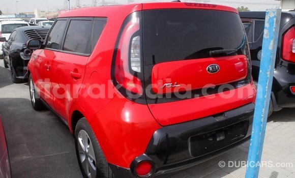 Acheter Import Voiture Kia Soul Rouge à Import - Dubai, Diana Acheter Import Voiture Kia Soul Rouge à Import - Dubai, Diana