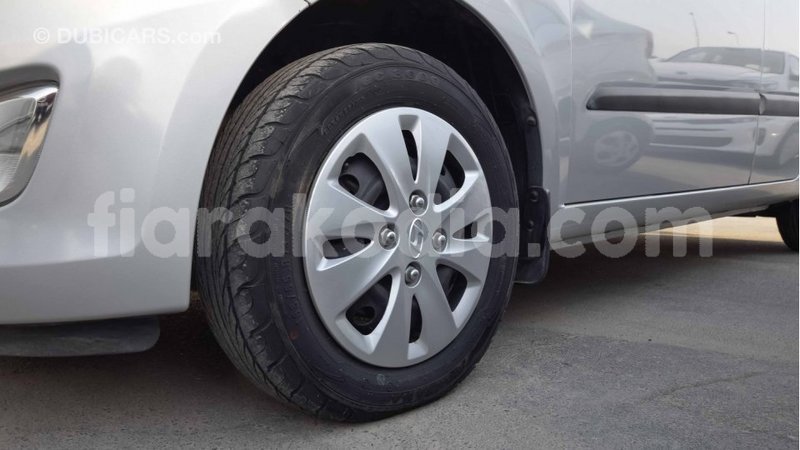 Big with watermark hyundai i10 diana import dubai 4199