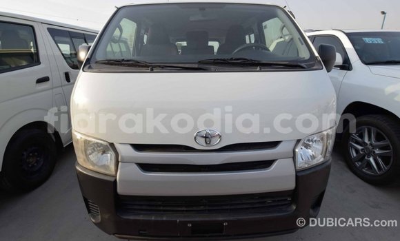 Hividy Toyota Hiace fotsy Car in Import - Dubai in Diana Hividy Toyota Hiace fotsy Car in Import - Dubai in Diana