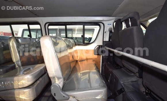 Hividy Toyota Hiace fotsy Car in Import - Dubai in Diana Hividy Toyota Hiace fotsy Car in Import - Dubai in Diana