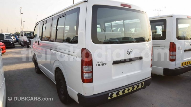 Big with watermark toyota hiace diana import dubai 4201