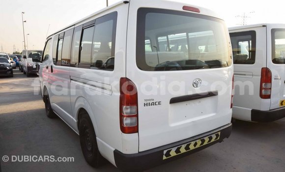 Hividy Toyota Hiace fotsy Car in Import - Dubai in Diana Hividy Toyota Hiace fotsy Car in Import - Dubai in Diana