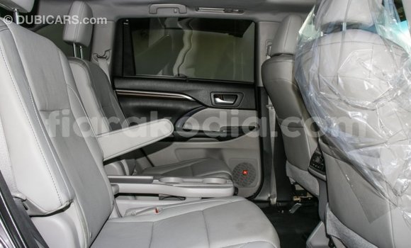 Hividy Toyota Highlander Hafa Car in Import - Dubai in Diana Hividy Toyota Highlander Hafa Car in Import - Dubai in Diana