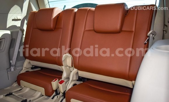 Hividy Toyota Prado fotsy Car in Import - Dubai in Diana Hividy Toyota Prado fotsy Car in Import - Dubai in Diana