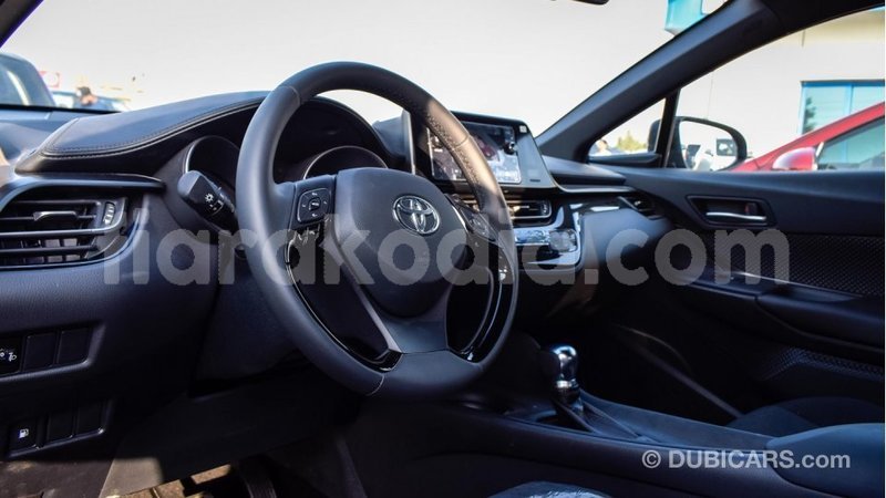 Big with watermark toyota c hr diana import dubai 4217