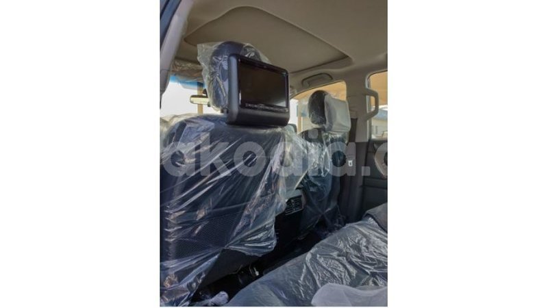 Big with watermark toyota prado diana import dubai 4222