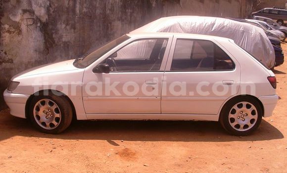 Acheter Occasion Voiture Peugeot 306 Blanc à Antananarivo, Analamanga