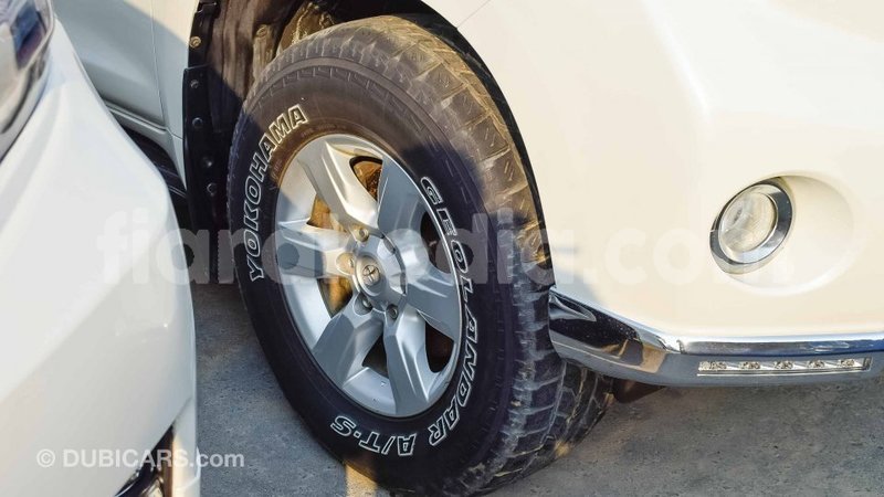 Big with watermark toyota prado diana import dubai 4229