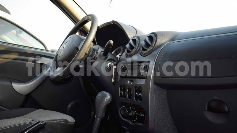 Big with watermark renault duster diana import dubai 4235