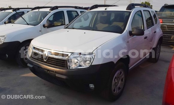 Acheter Import Voiture Renault Duster Blanc à Import - Dubai, Diana Acheter Import Voiture Renault Duster Blanc à Import - Dubai, Diana