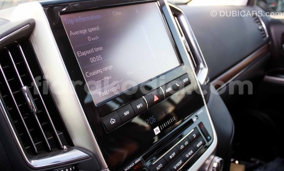 Acheter Import Voiture Toyota Land Cruiser Noir à Import - Dubai, Diana Acheter Import Voiture Toyota Land Cruiser Noir à Import - Dubai, Diana