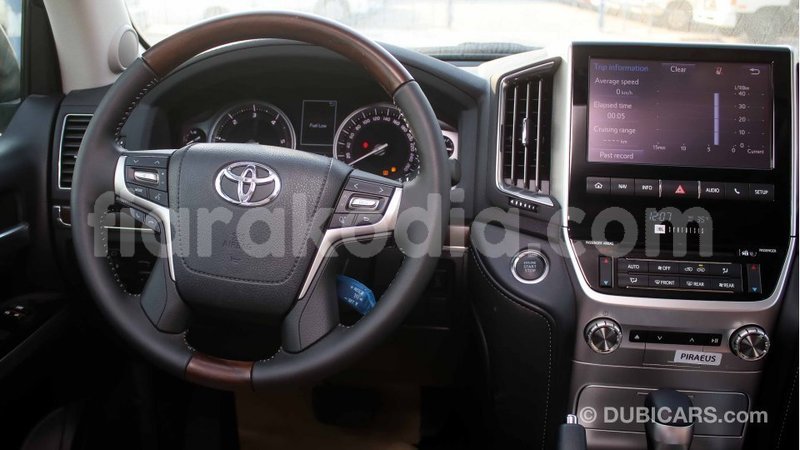 Big with watermark toyota land cruiser diana import dubai 4242