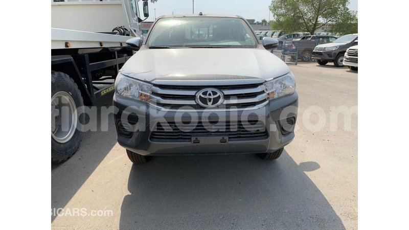 Big with watermark toyota hilux diana import dubai 4254