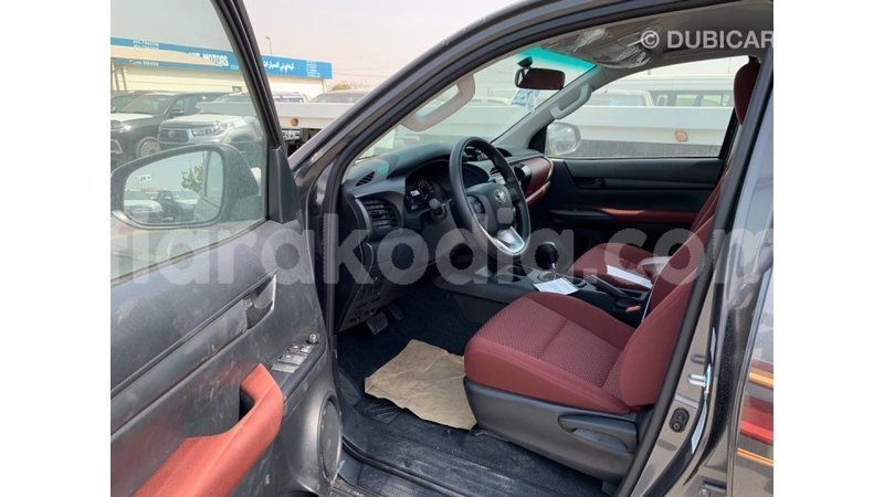 Big with watermark toyota hilux diana import dubai 4254