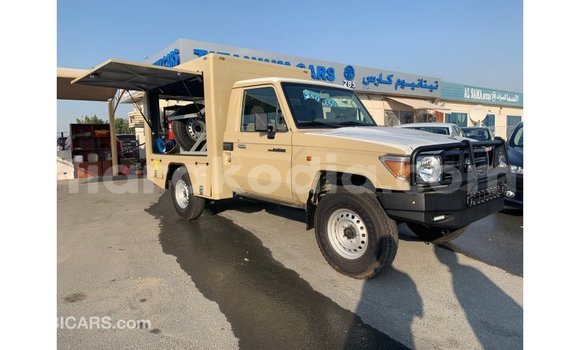 Hividy Toyota Land Cruiser beige Car in Import - Dubai in Diana Hividy Toyota Land Cruiser beige Car in Import - Dubai in Diana
