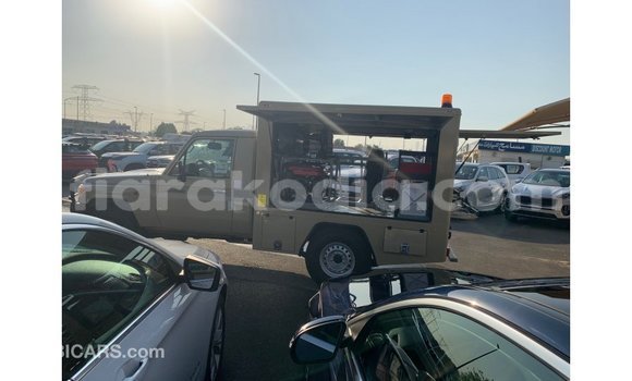 Hividy Toyota Land Cruiser beige Car in Import - Dubai in Diana Hividy Toyota Land Cruiser beige Car in Import - Dubai in Diana