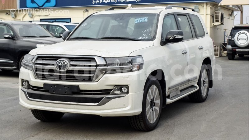 Big with watermark toyota land cruiser diana import dubai 4259