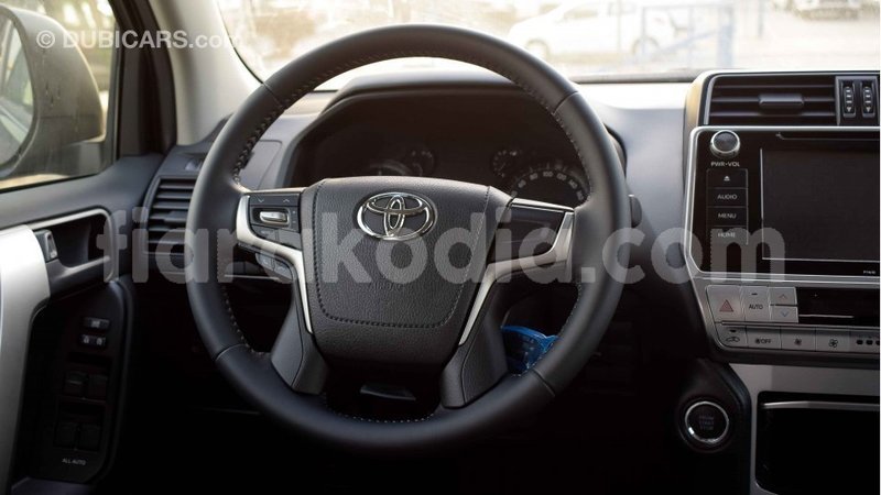 Big with watermark toyota prado diana import dubai 4261