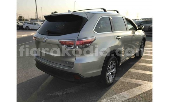 Acheter Import Voiture Toyota Highlander Autre à Import - Dubai, Diana Acheter Import Voiture Toyota Highlander Autre à Import - Dubai, Diana