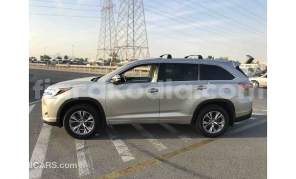 Acheter Import Voiture Toyota Highlander Autre à Import - Dubai, Diana Acheter Import Voiture Toyota Highlander Autre à Import - Dubai, Diana