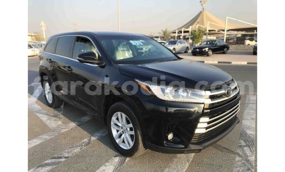 Acheter Import Voiture Toyota Highlander Noir à Import - Dubai, Diana Acheter Import Voiture Toyota Highlander Noir à Import - Dubai, Diana