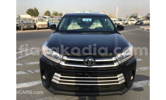 Acheter Import Voiture Toyota Highlander Noir à Import - Dubai, Diana Acheter Import Voiture Toyota Highlander Noir à Import - Dubai, Diana