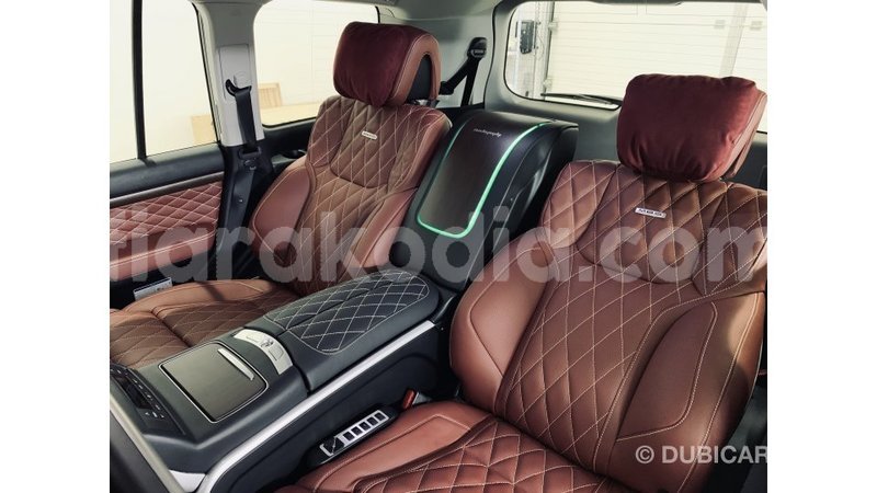 Big with watermark toyota land cruiser diana import dubai 4265